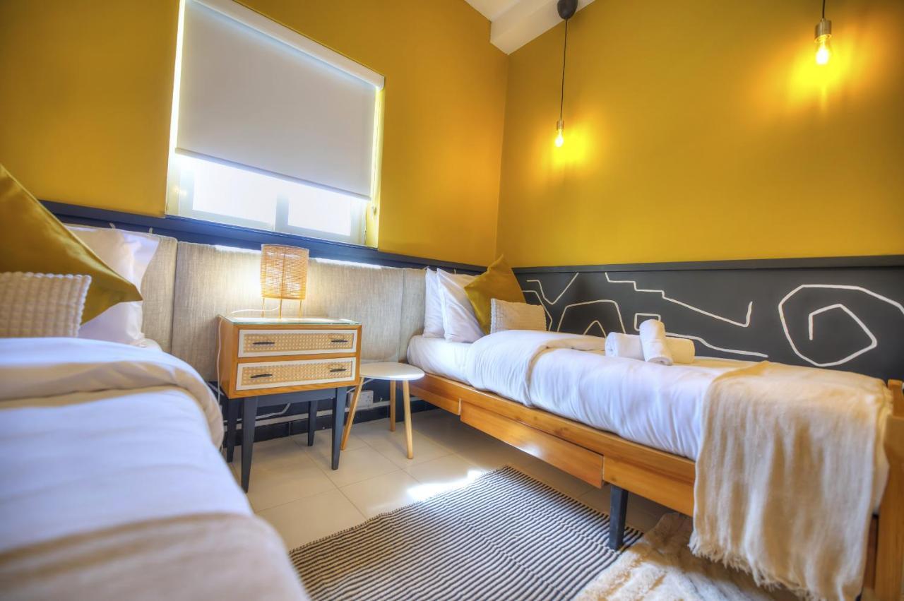 Beautifully Furnished Seafront 4 Bedrooms Goslm-4 슬리에마 외부 사진