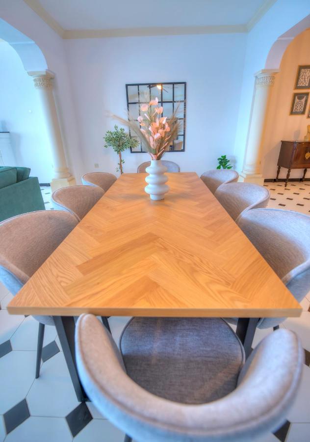 Beautifully Furnished Seafront 4 Bedrooms Goslm-4 슬리에마 외부 사진
